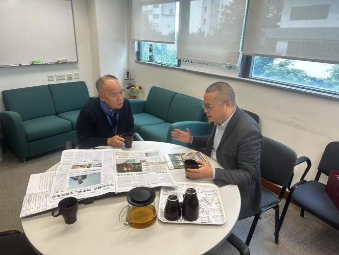 新澳彩官网
受邀访问香港大学社会科学学院洽谈两院合作